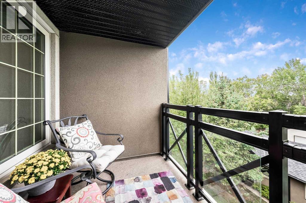 Single Family House for Sale in    Avenue NE Renfrew Calgary 