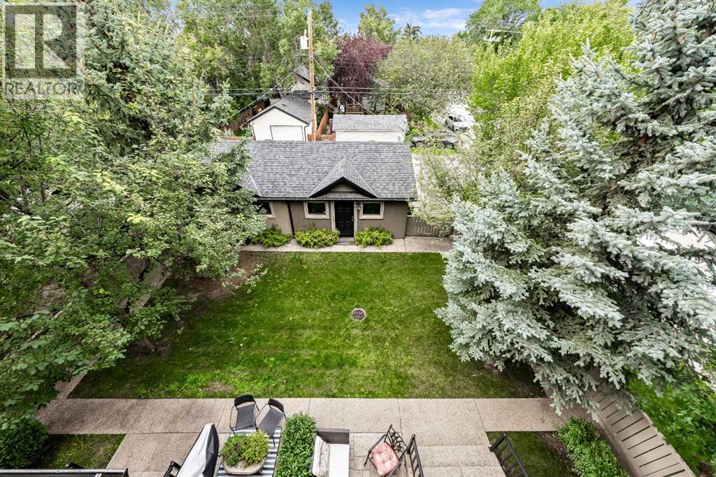 Single Family House for Sale in    Avenue NE Renfrew Calgary 