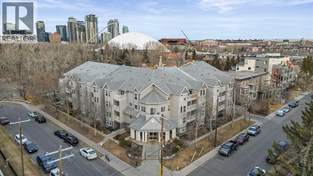 Single Family House for Sale in    Street SW Mission Calgary 