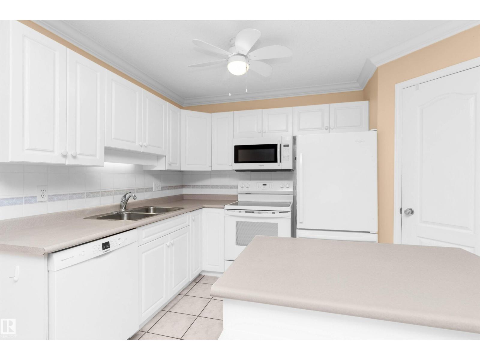 #304 20 ST JOSEPH ST, St. Albert