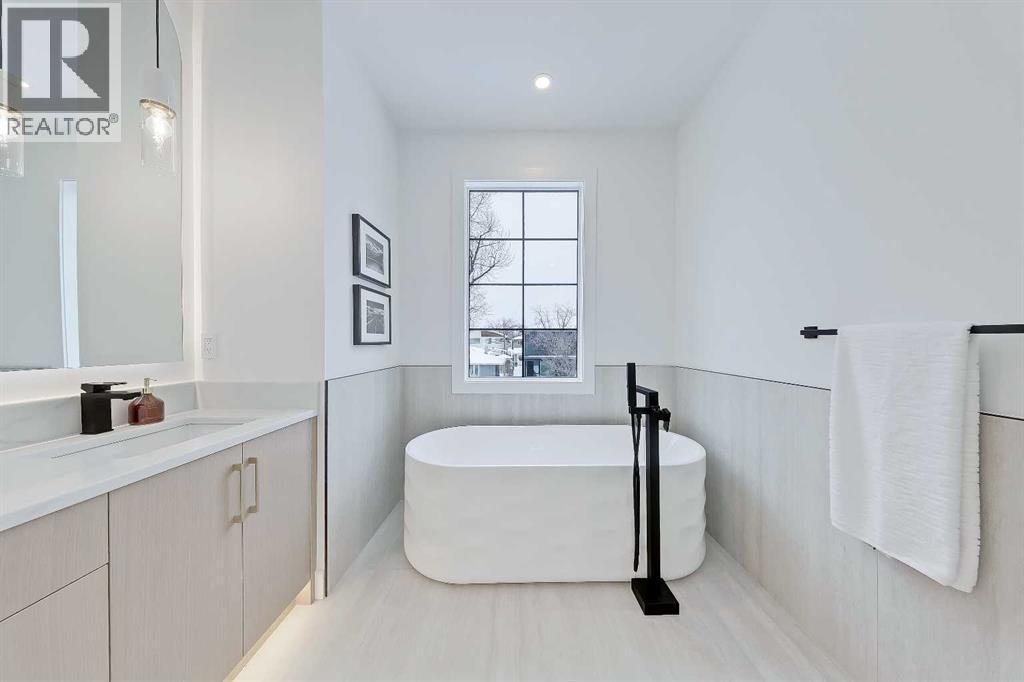 Single Family House for Sale in  A Street NW Parkdale Calgary 