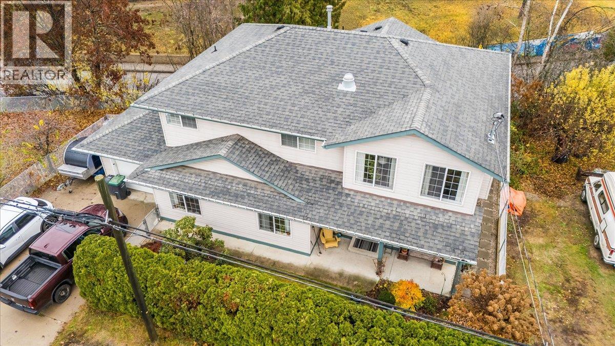 2301 10th Avenue, Castlegar