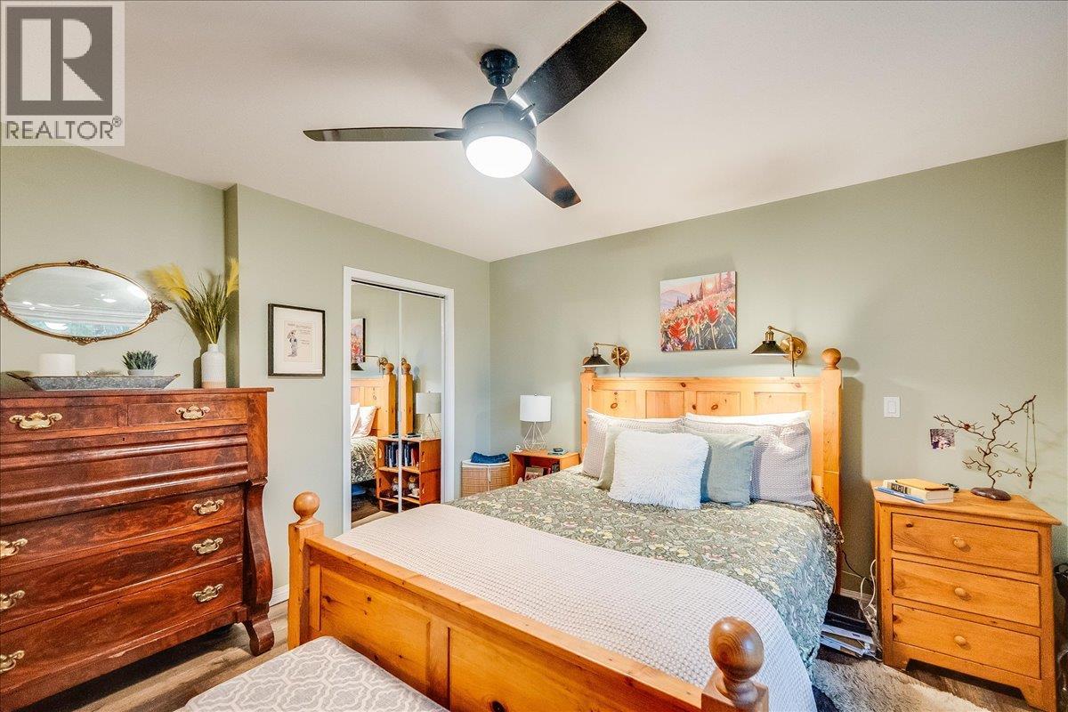 2301 10th Avenue, Castlegar