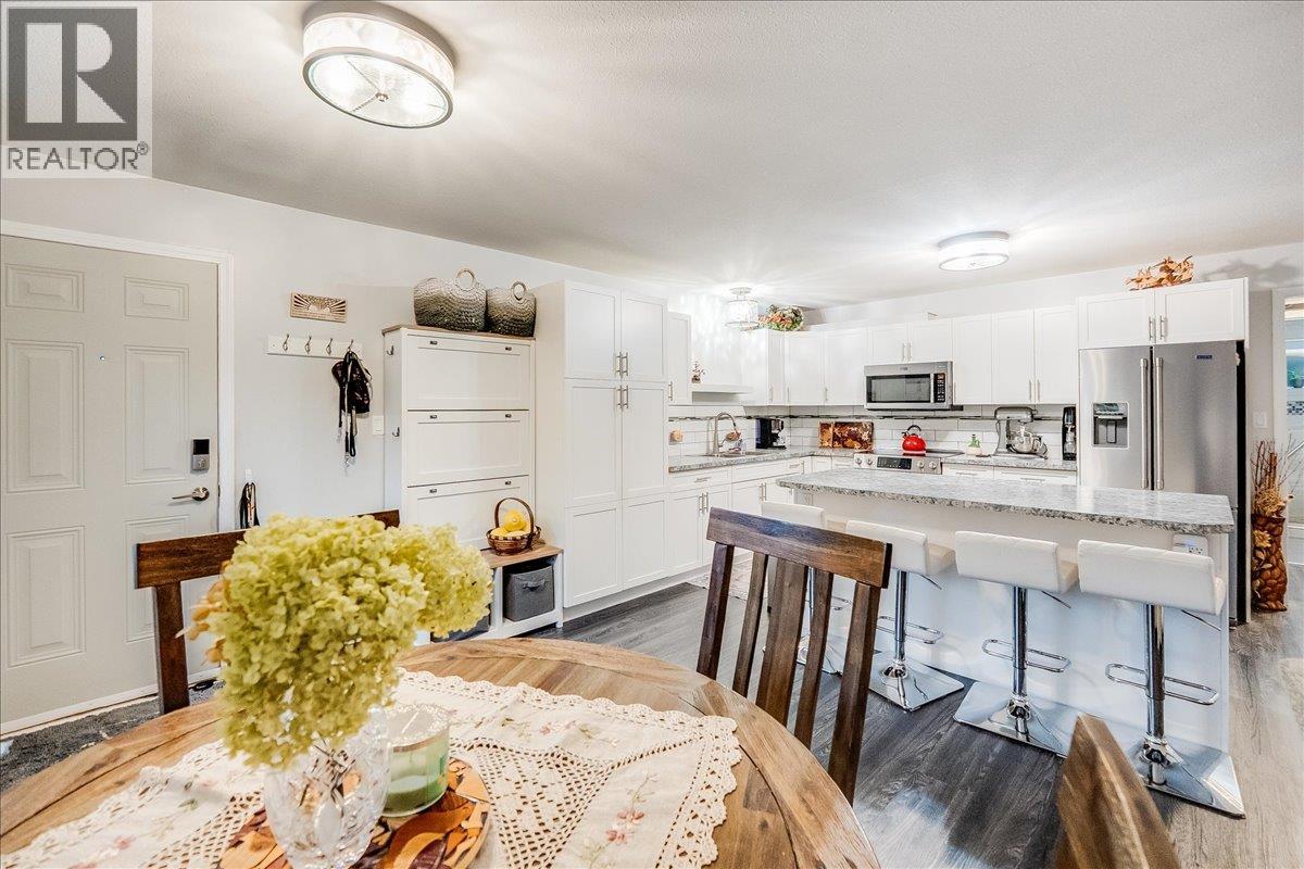 2301 10th Avenue, Castlegar