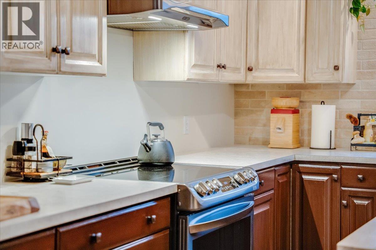 2301 10th Avenue, Castlegar