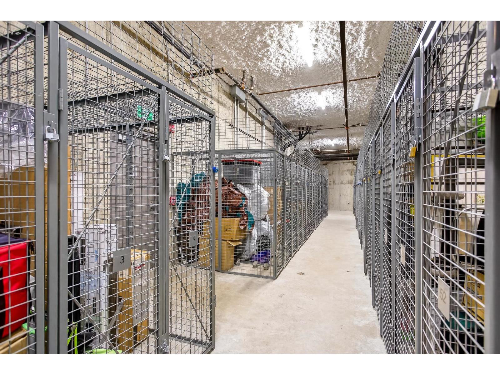 214 20061 FRASER HIGHWAY, Langley