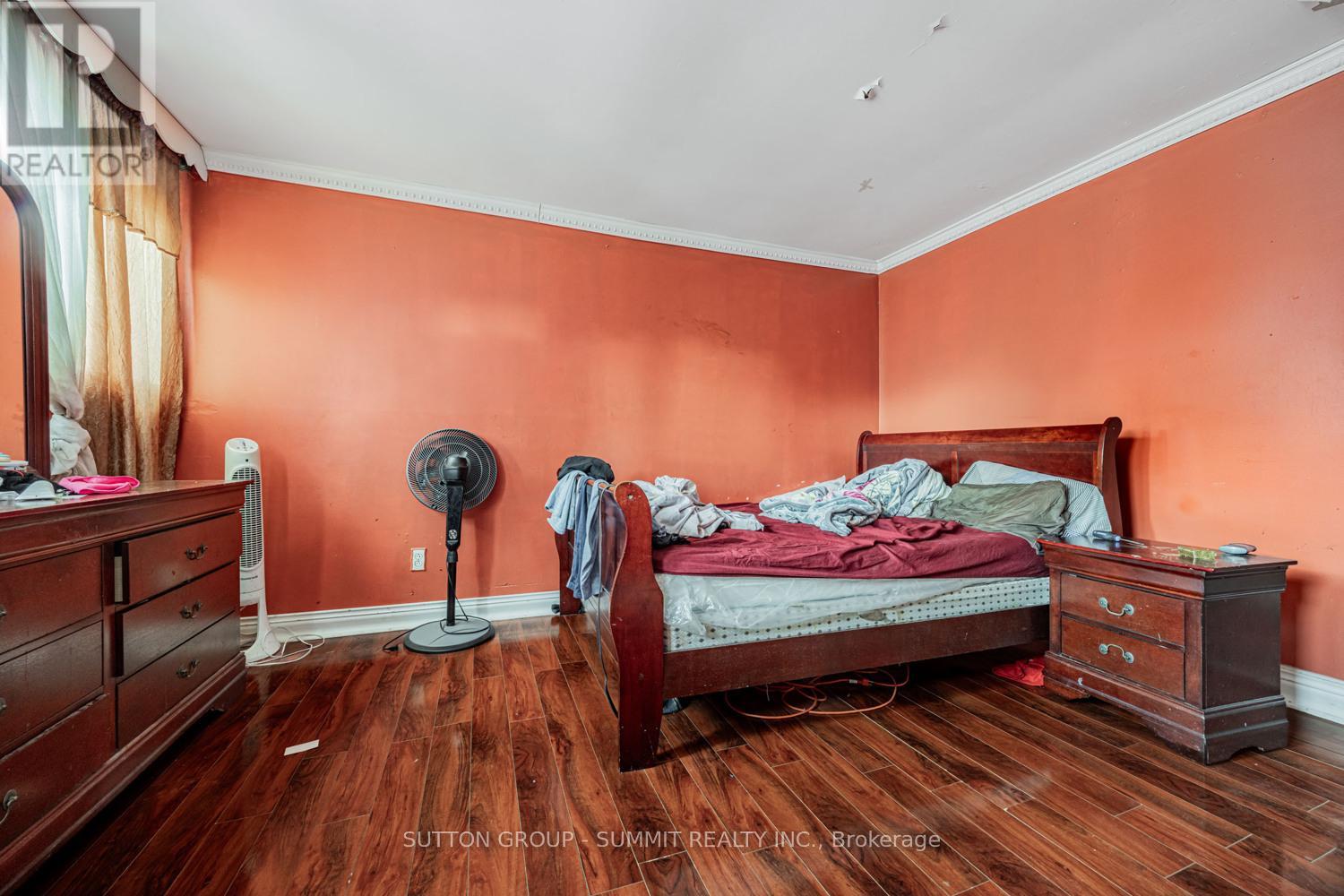 #58 2901 JANE STREET - 21
