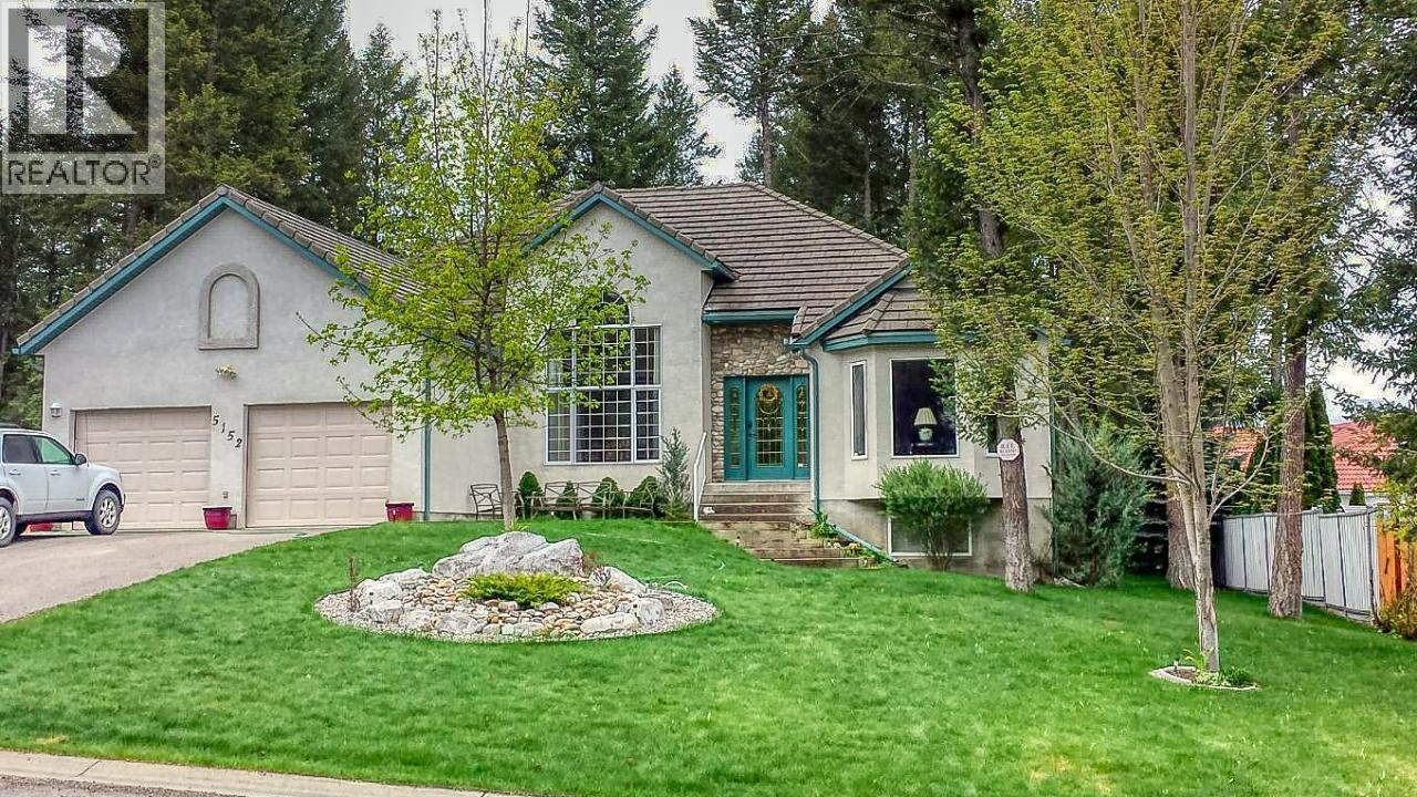 5152 RIVERVIEW Crescent - 1