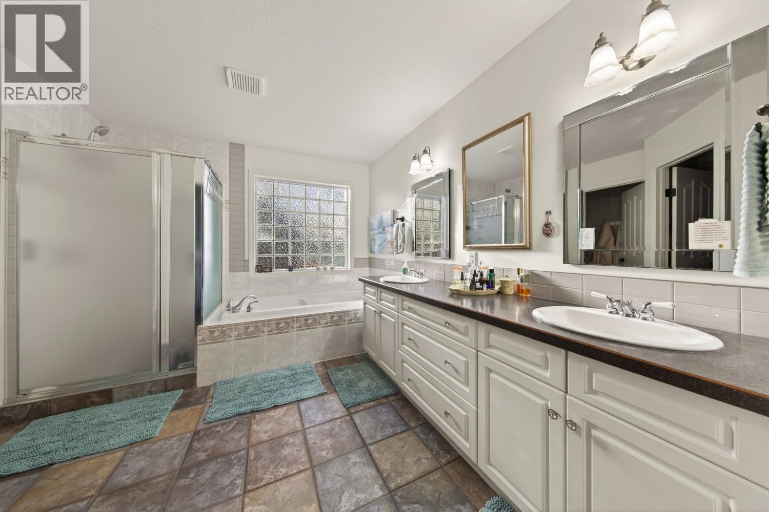 5152 RIVERVIEW Crescent, Fairmont Hot Springs