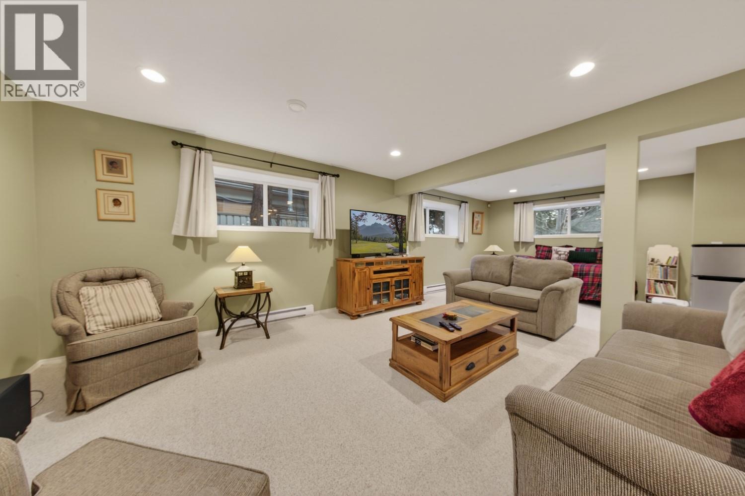 5152 RIVERVIEW Crescent, Fairmont Hot Springs