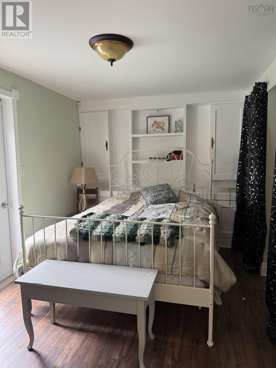 Property 18 of 27 of 9361 16 Highway