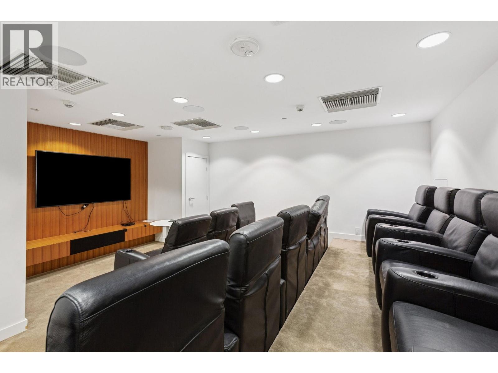 503 4638 GLADSTONE STREET, Vancouver