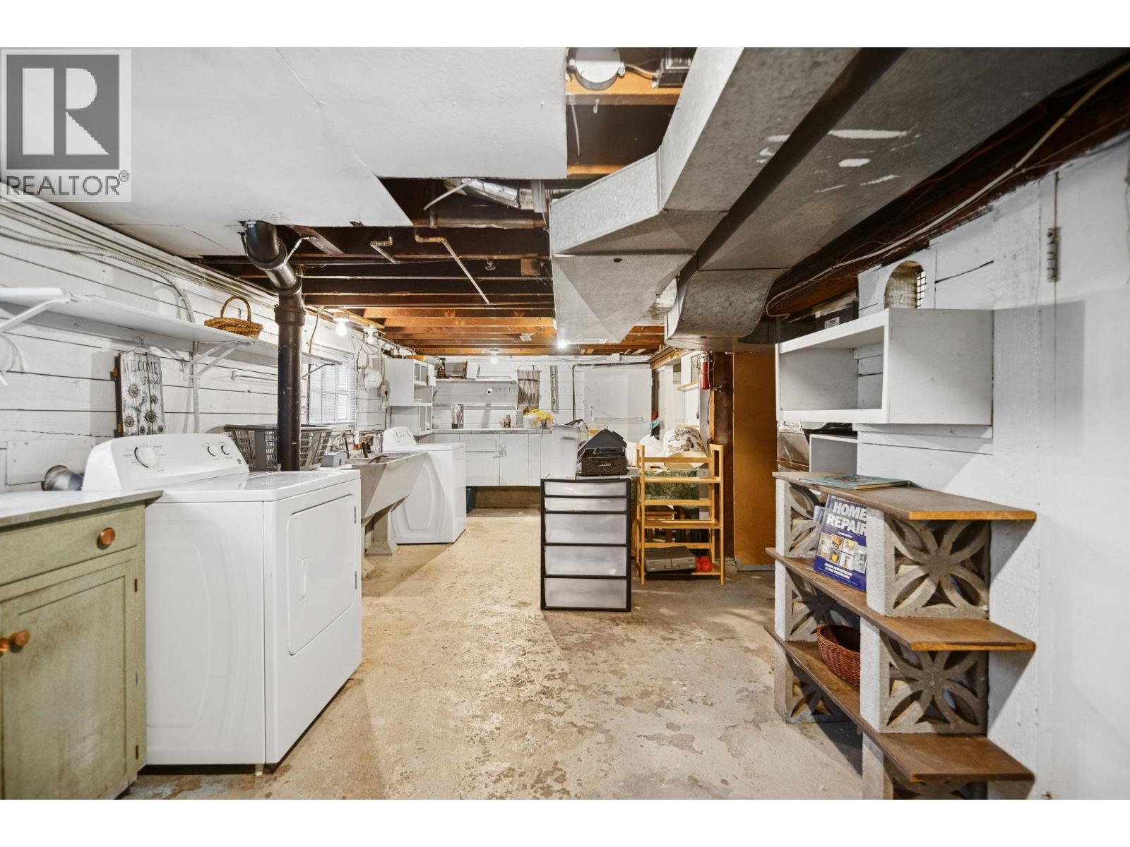 2258 KITCHENER STREET, Vancouver