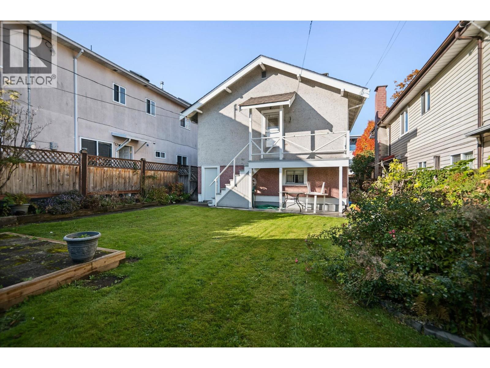 2258 KITCHENER STREET, Vancouver