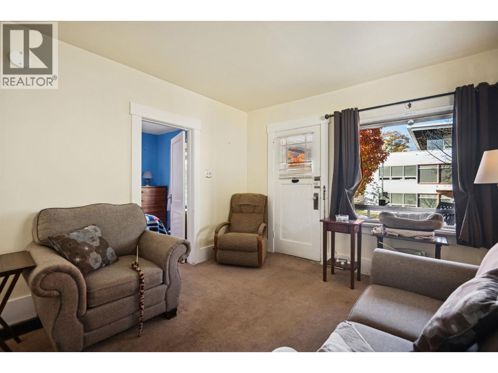 2258 KITCHENER STREET, Vancouver