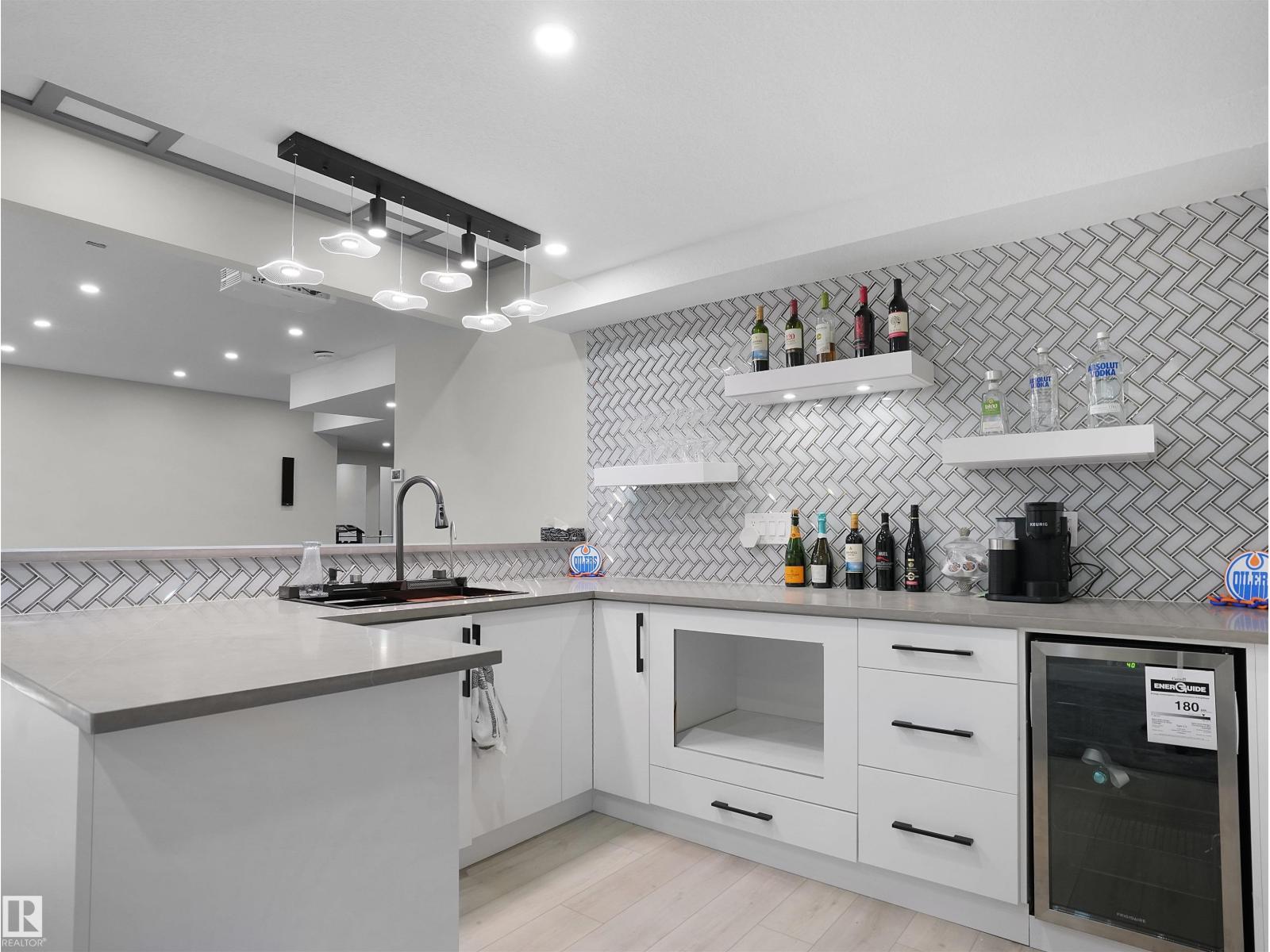 4511 WINGFIELD BAY NW, Edmonton