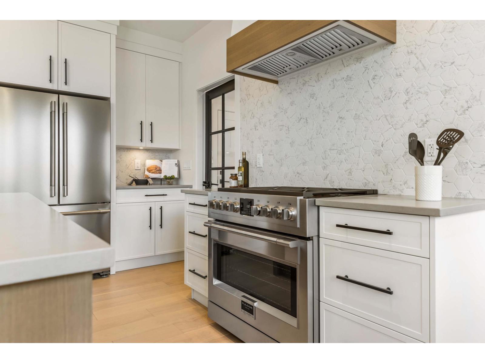 22170 44A AVENUE, Langley