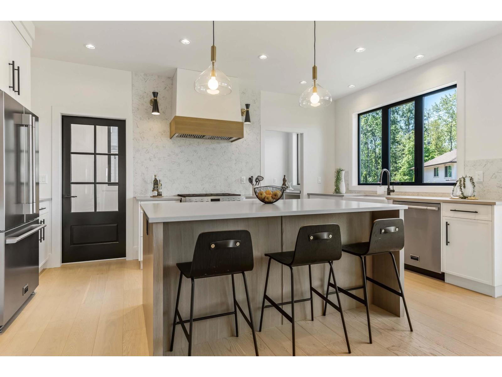 22170 44A AVENUE, Langley