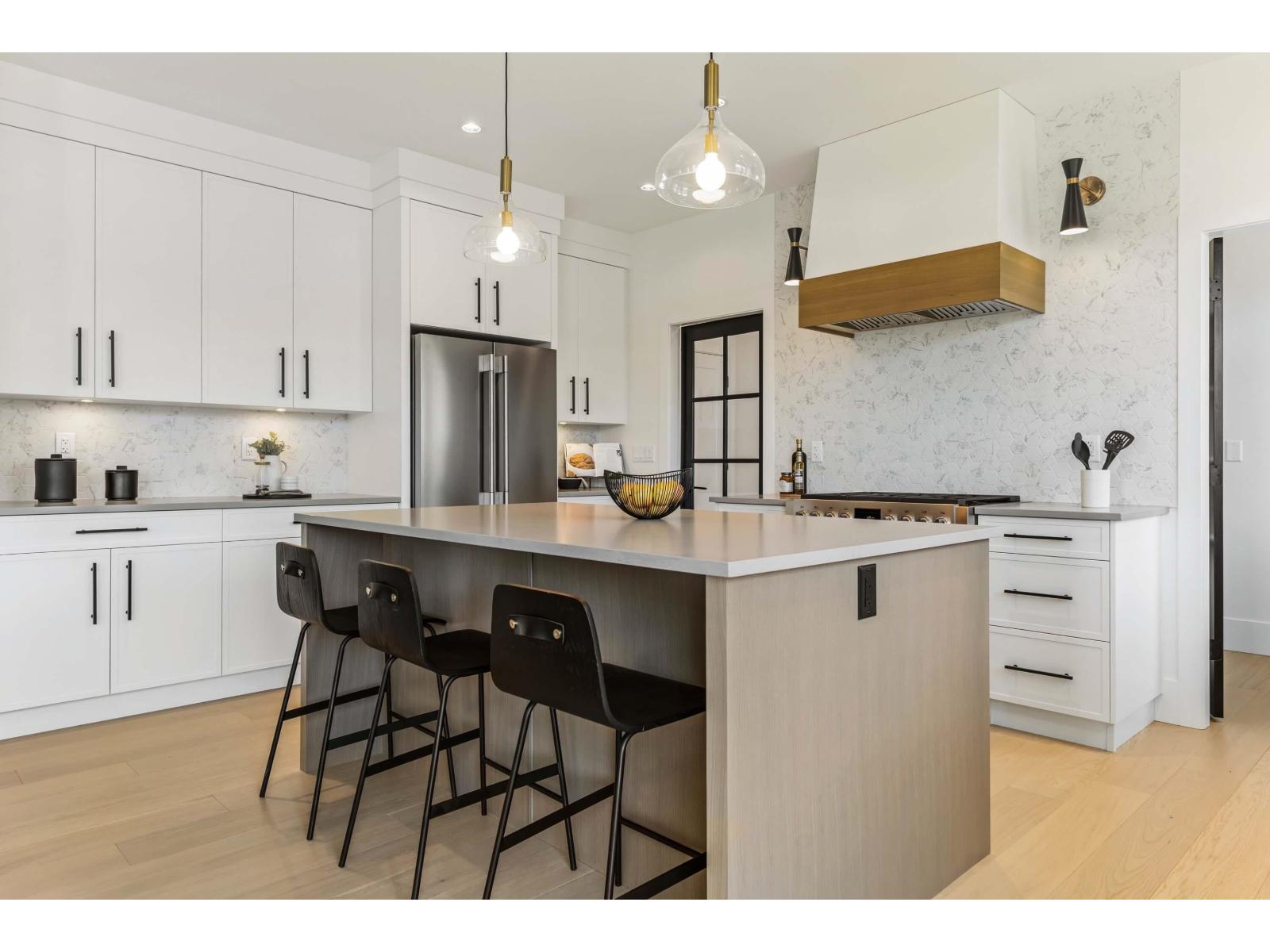 22170 44A AVENUE, Langley