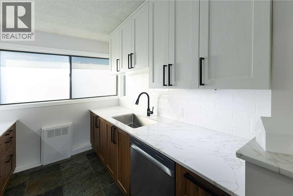 Single Family House for Sale in    Street SW Bankview Calgary 