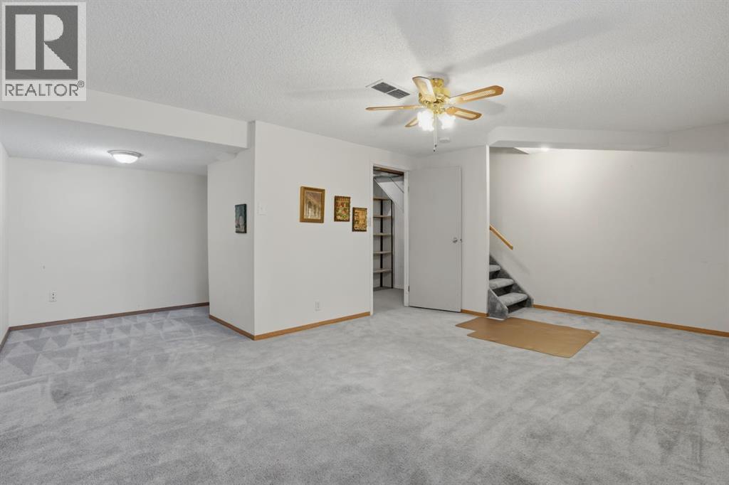 Single Family House for Sale in   Street SE Penbrooke Meadows Calgary 