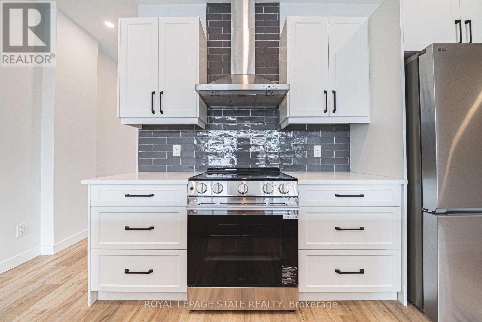 Single Family House for Sale in  SANITORIUM ROAD Hamilton (Mountview) 