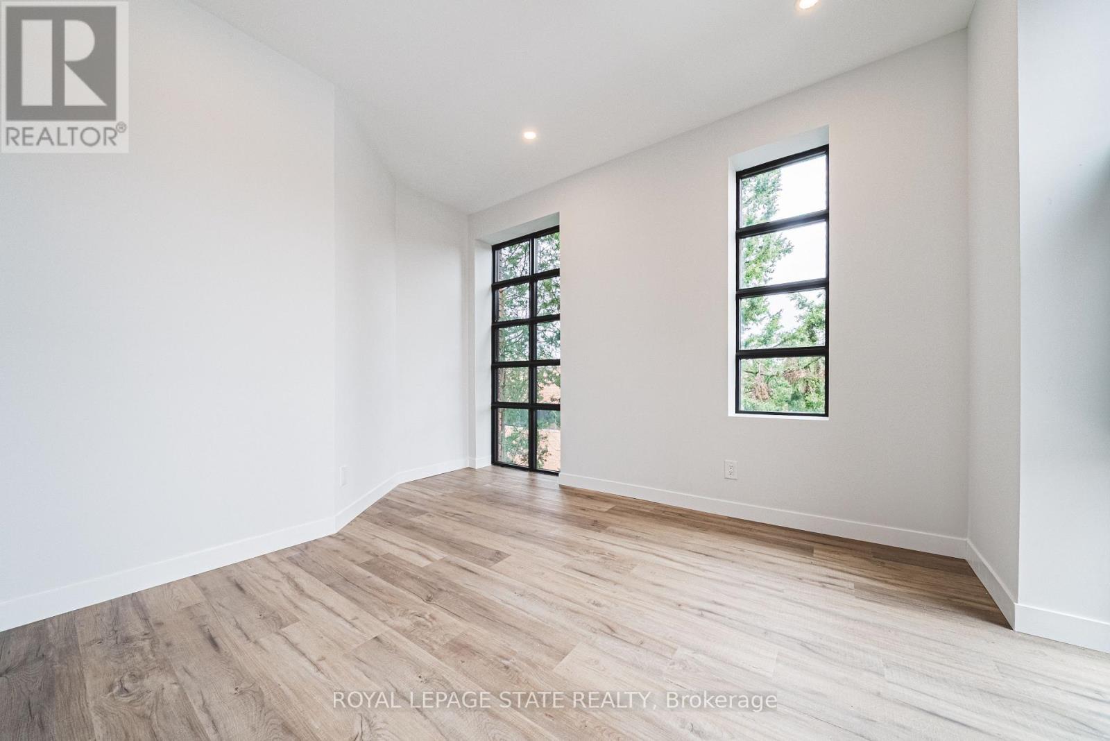 Single Family House for Sale in  SANITORIUM ROAD Hamilton (Mountview) 