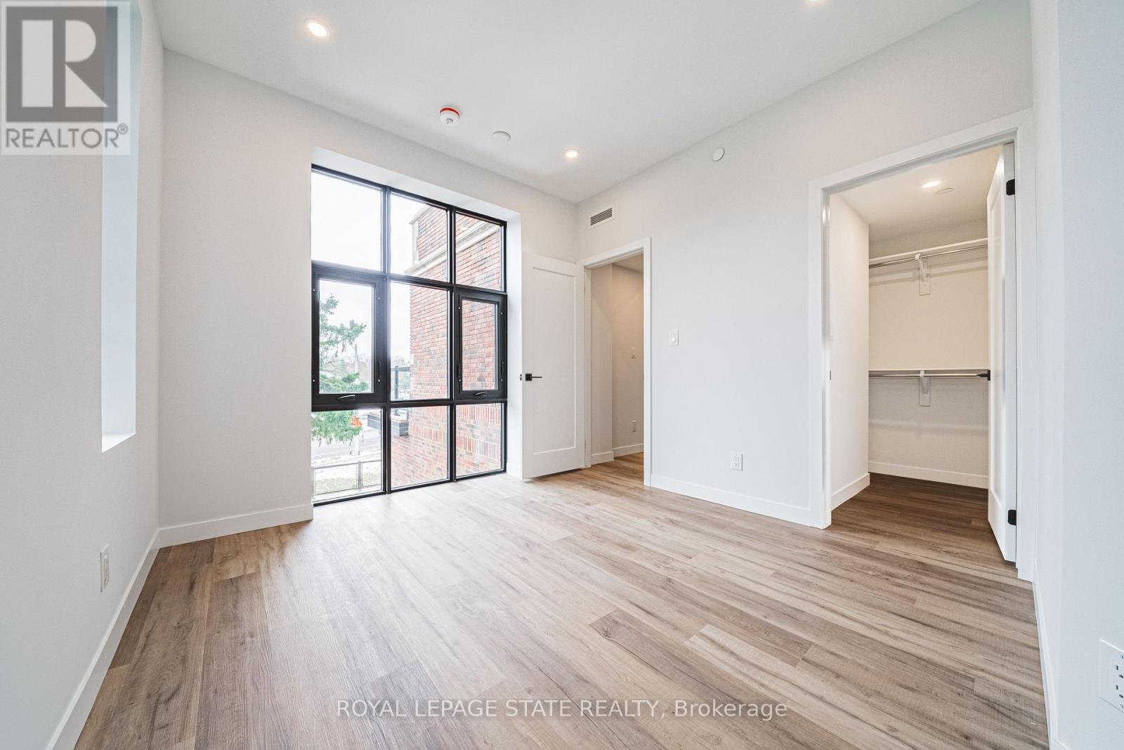 Single Family House for Sale in  SANITORIUM ROAD Hamilton (Mountview) 