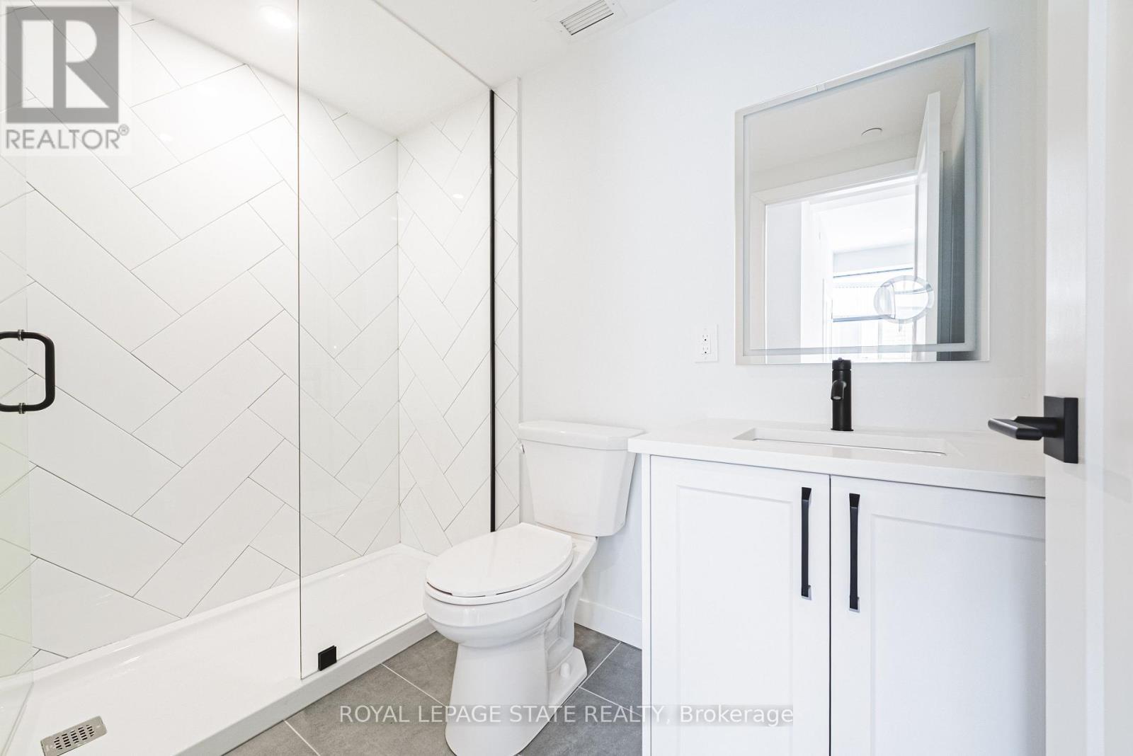 Single Family House for Sale in  SANITORIUM ROAD Hamilton (Mountview) 