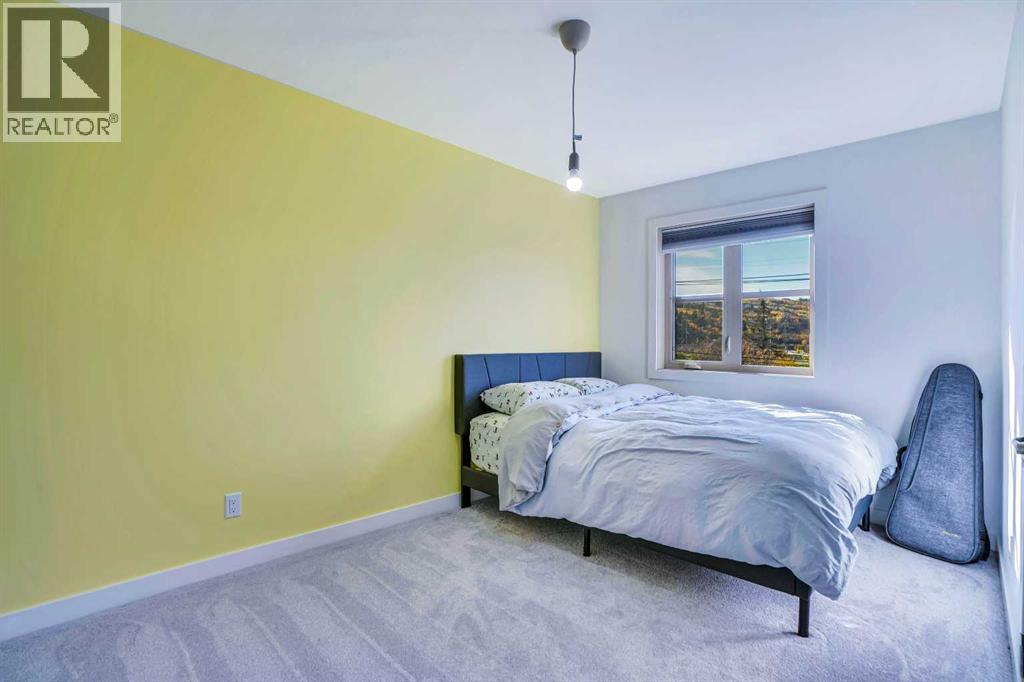 Single Family House for Sale in   Avenue NW Montgomery Calgary 