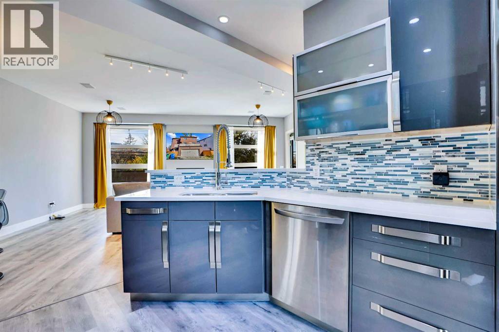 Single Family House for Sale in   Avenue NW Montgomery Calgary 