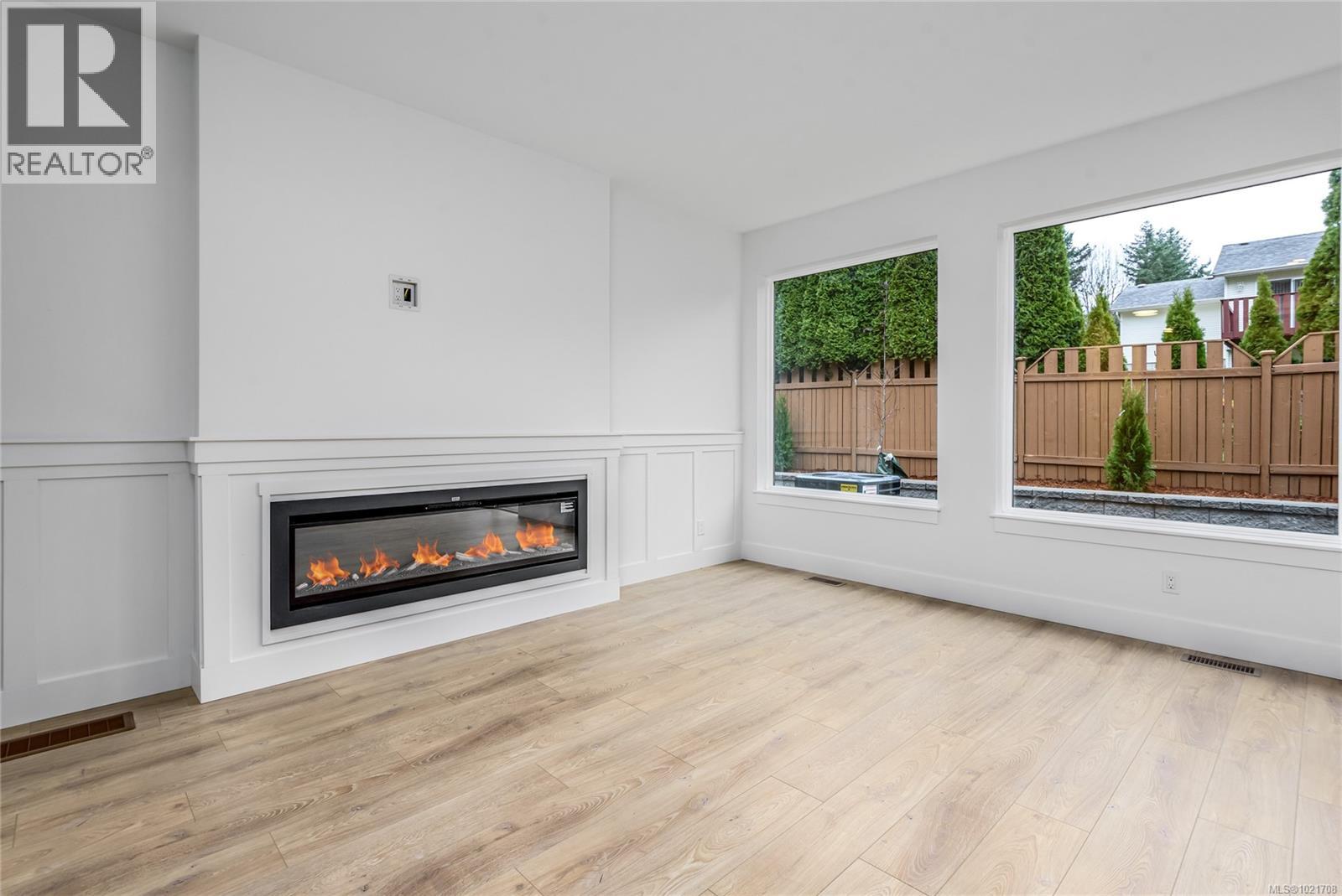 A 1044 Lazo Rd, Comox