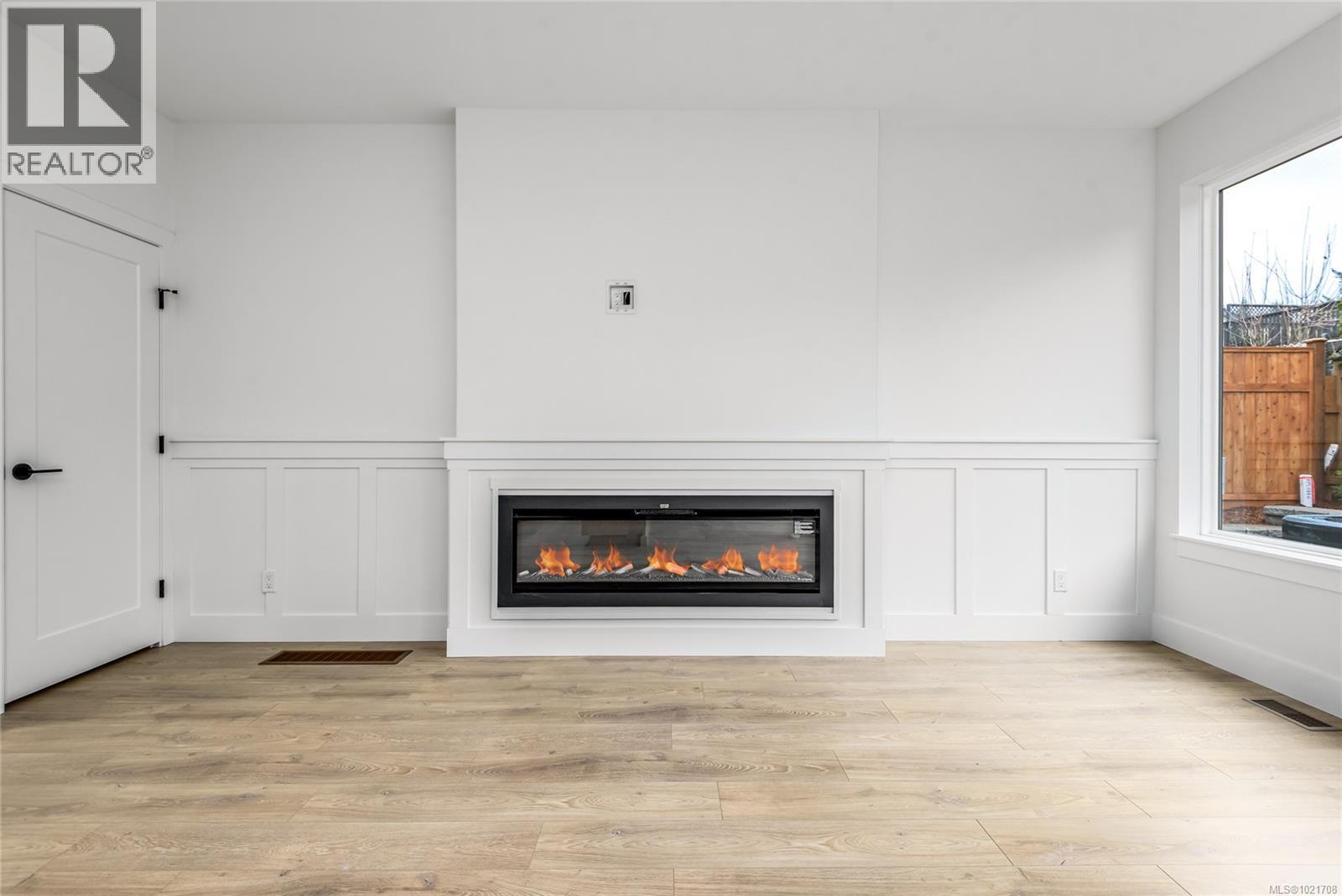 A 1044 Lazo Rd, Comox