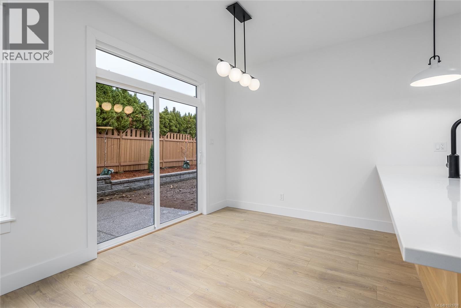 A 1044 Lazo Rd, Comox