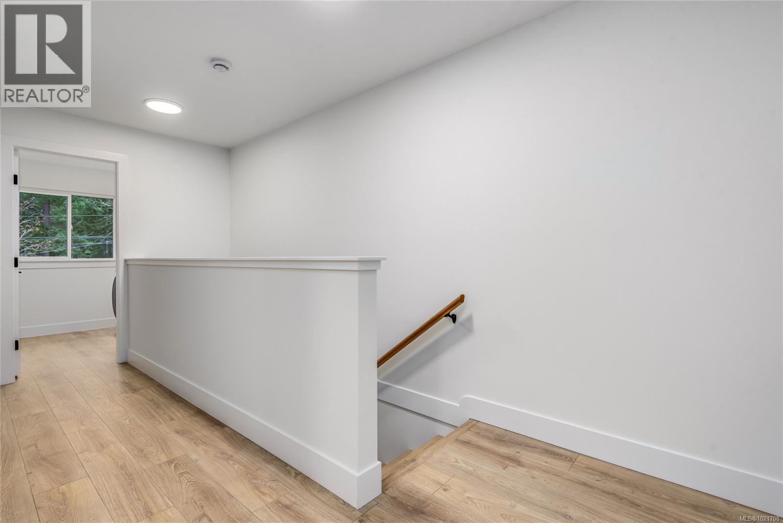 A 1044 Lazo Rd, Comox