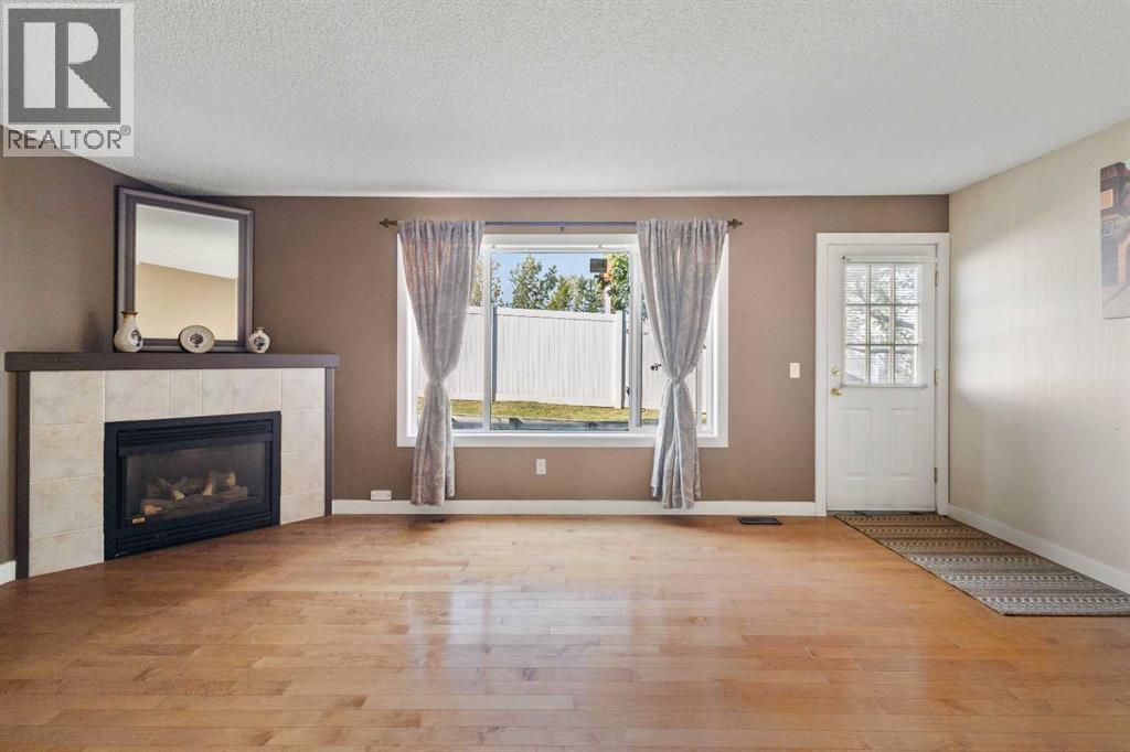 Single Family House for Sale in  Harvest Oak Circle NE Harvest Hills Calgary 