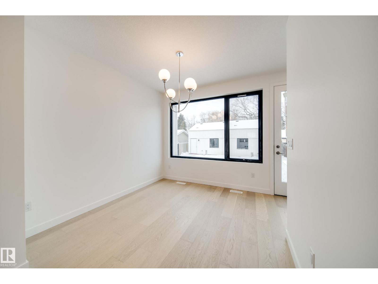 8522 80 AV NW, Edmonton