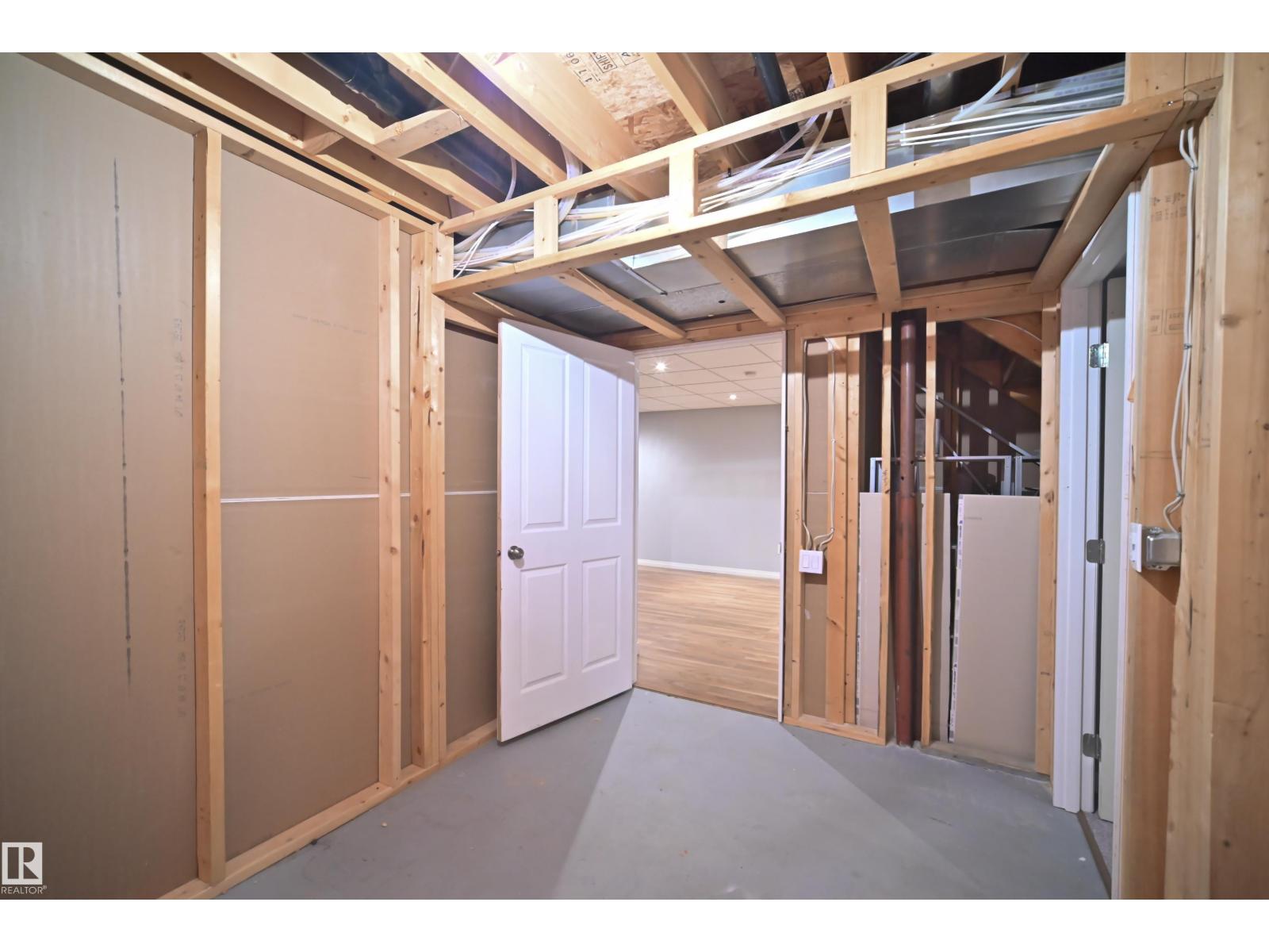 20432 48 AV NW, Edmonton