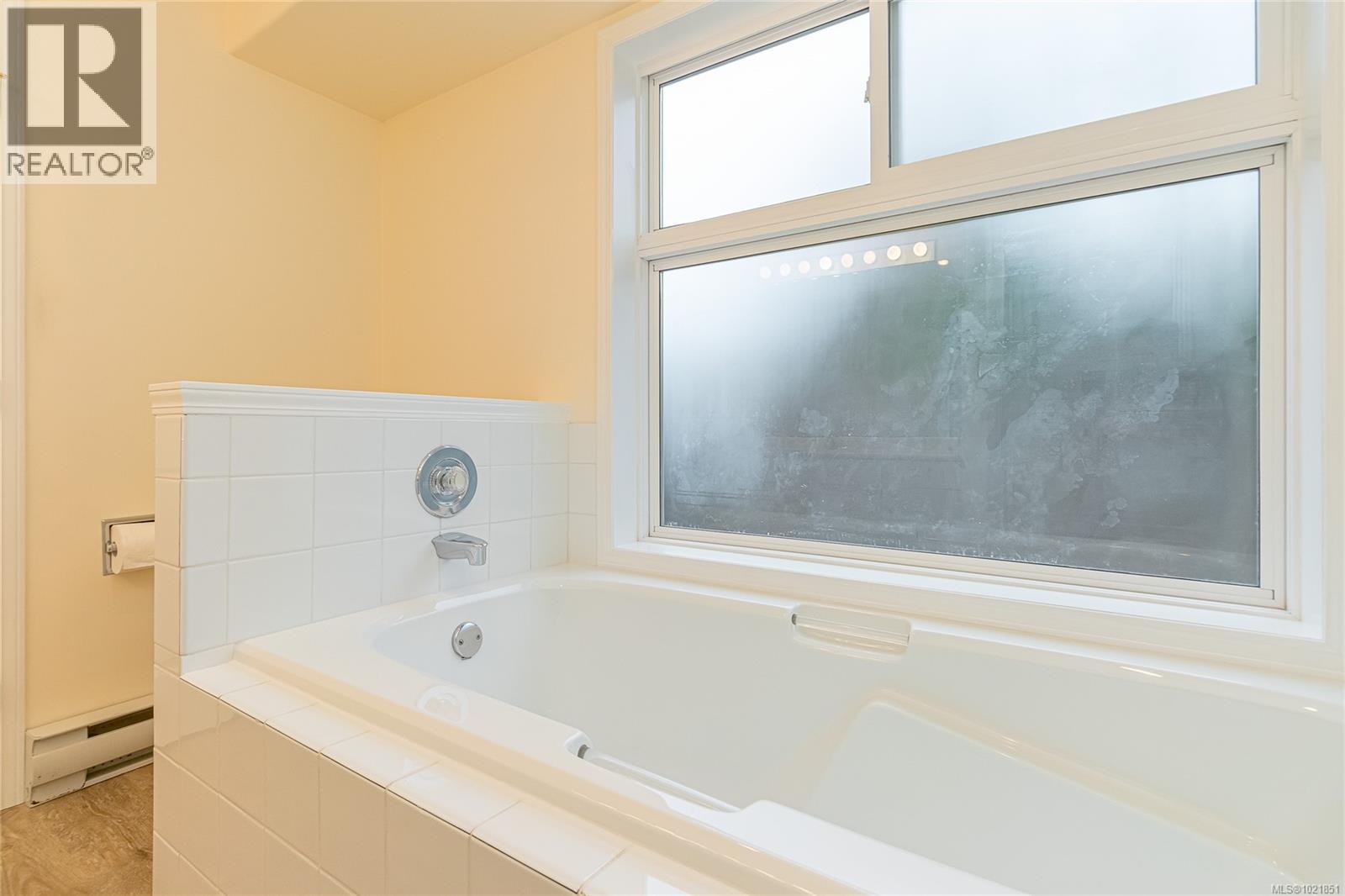 624 Wembley Rd, Parksville