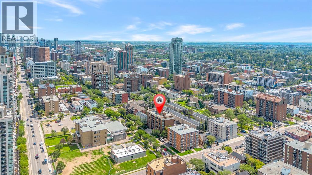 Single Family House Multi-level for Sale in    Avenue SW Beltline Calgary 