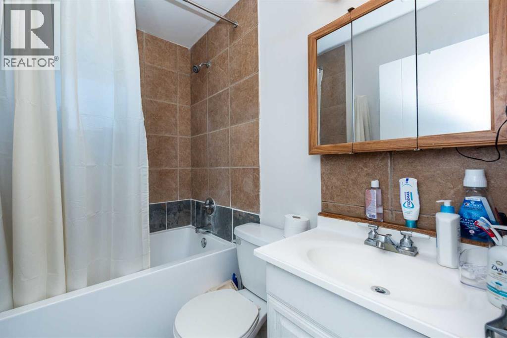 Single Family House Bungalow for Sale in   Street SE Southview Calgary 