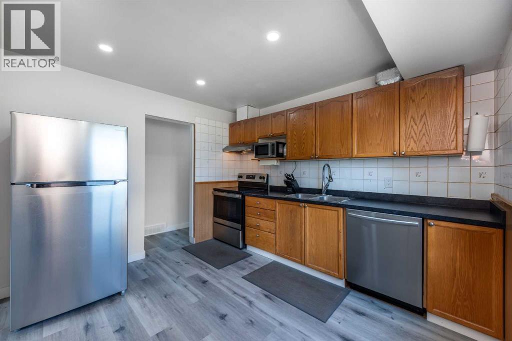 Single Family House Bungalow for Sale in   Street SE Southview Calgary 