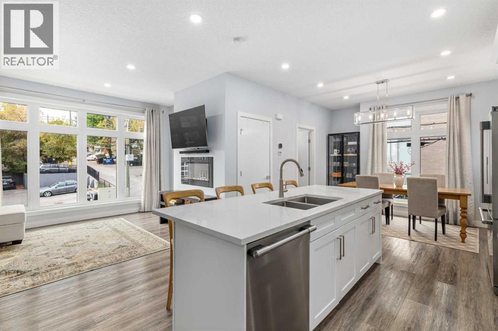 Single Family House for Sale in   Avenue SW Bankview Calgary 