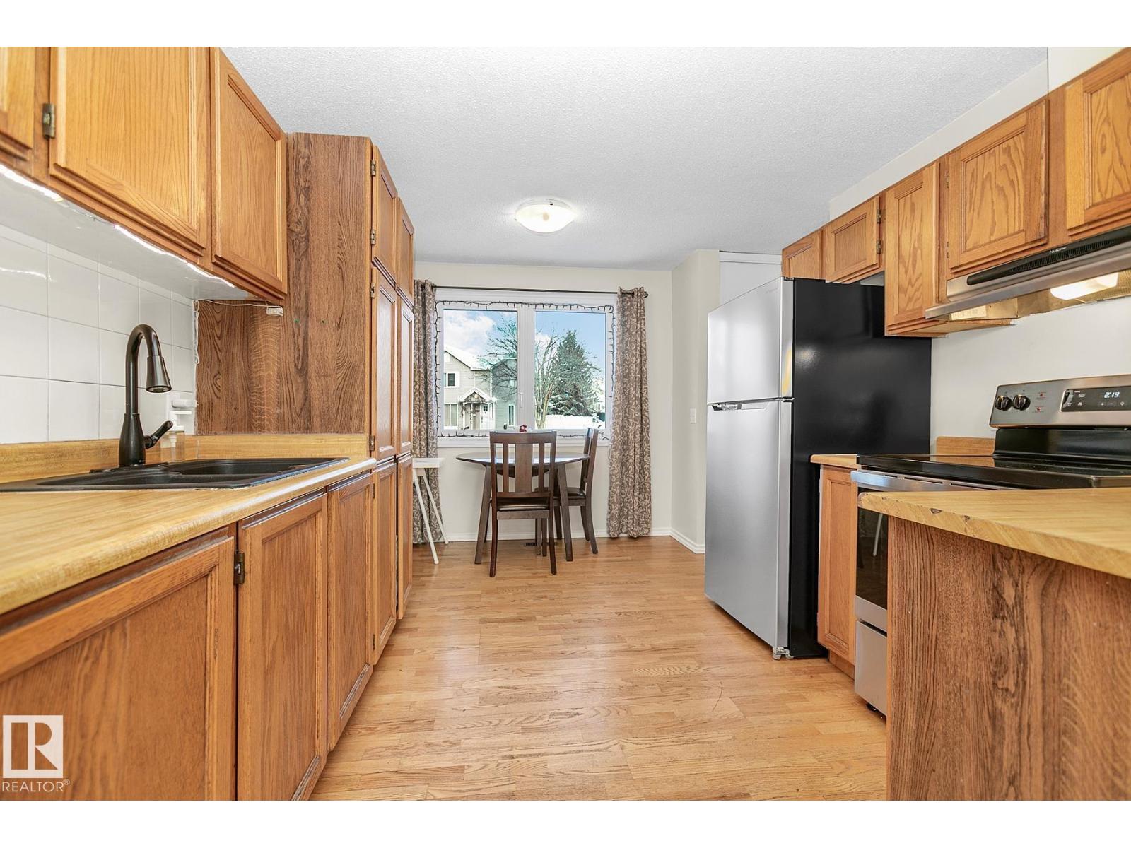 295 VANTAGE LN, Sherwood Park