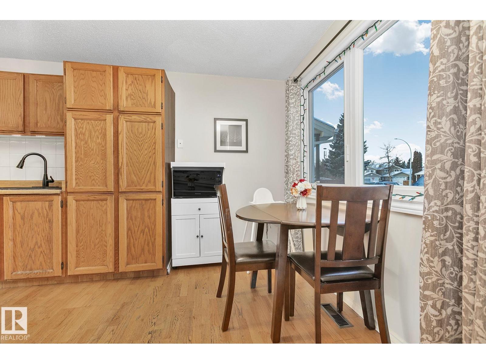 295 VANTAGE LN, Sherwood Park