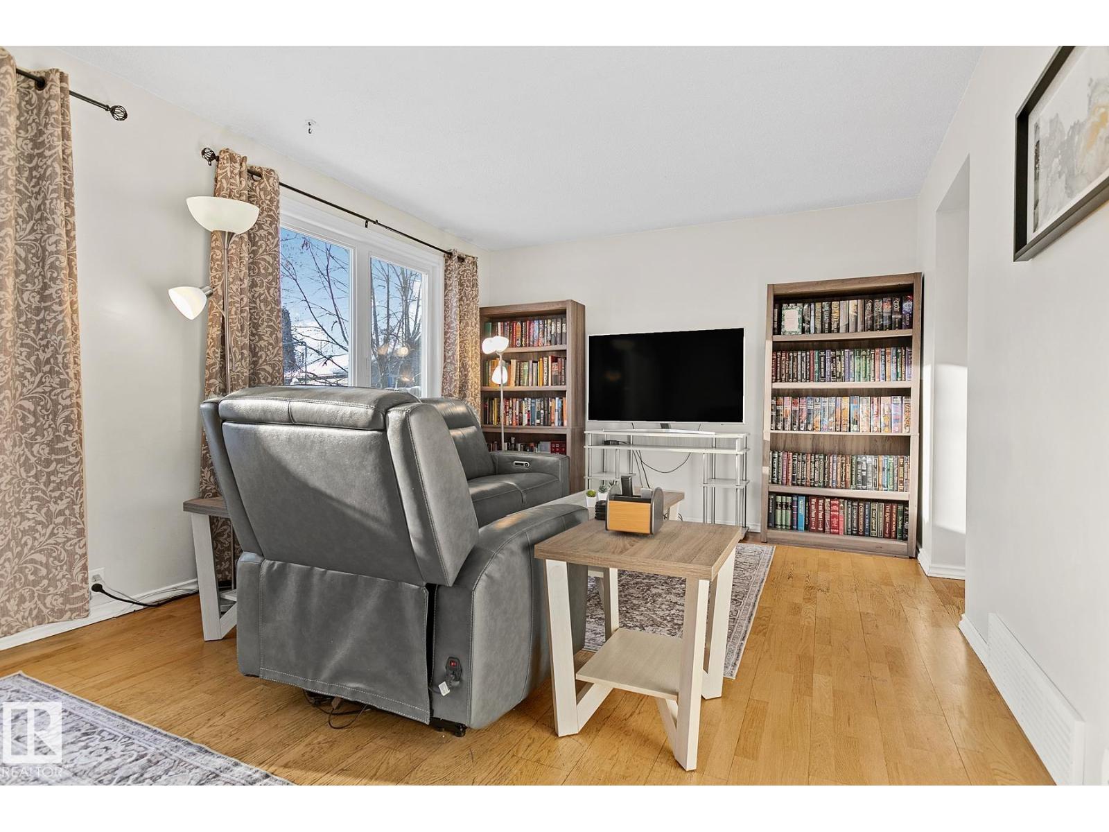 295 VANTAGE LN, Sherwood Park