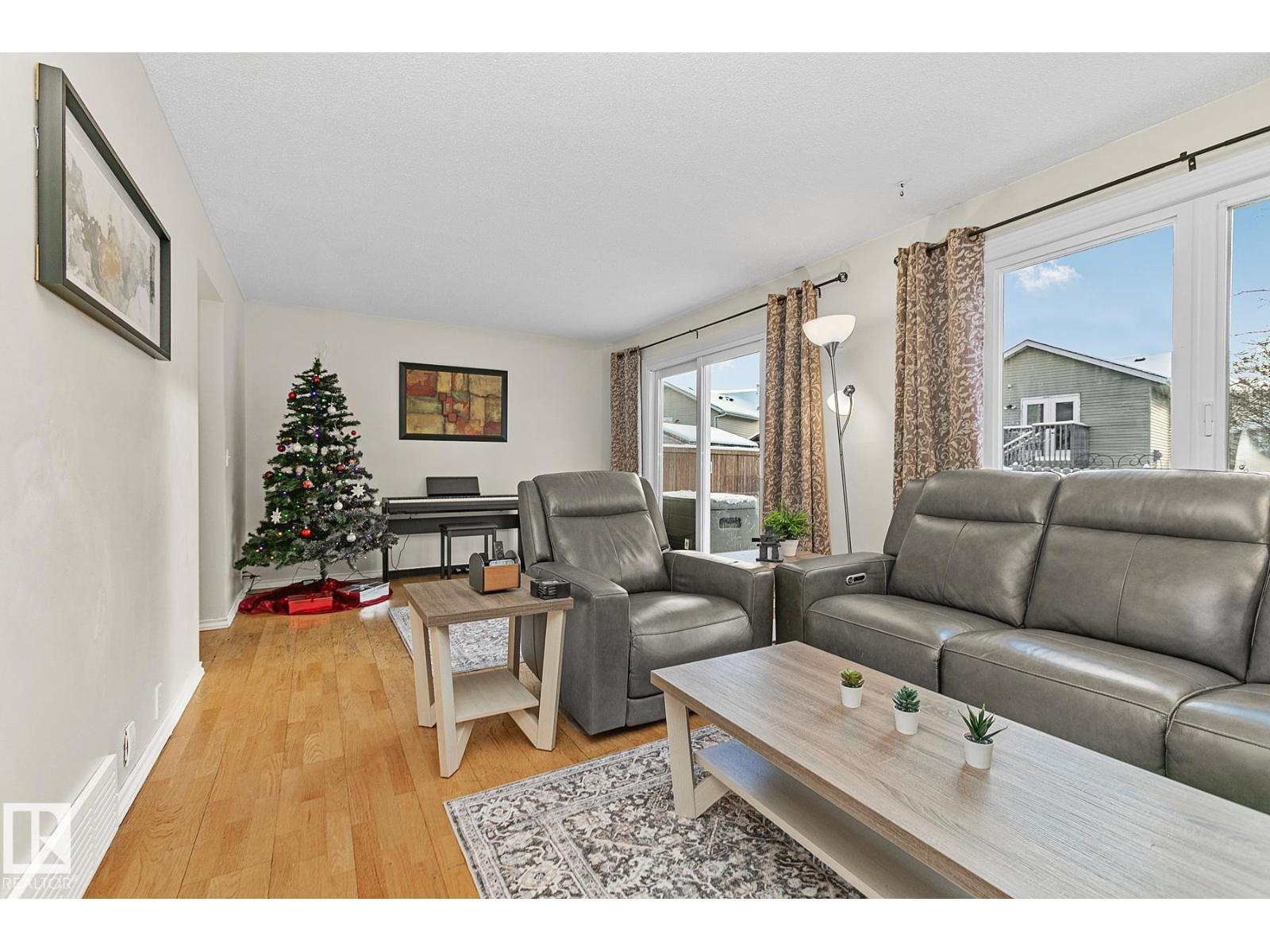 295 VANTAGE LN, Sherwood Park