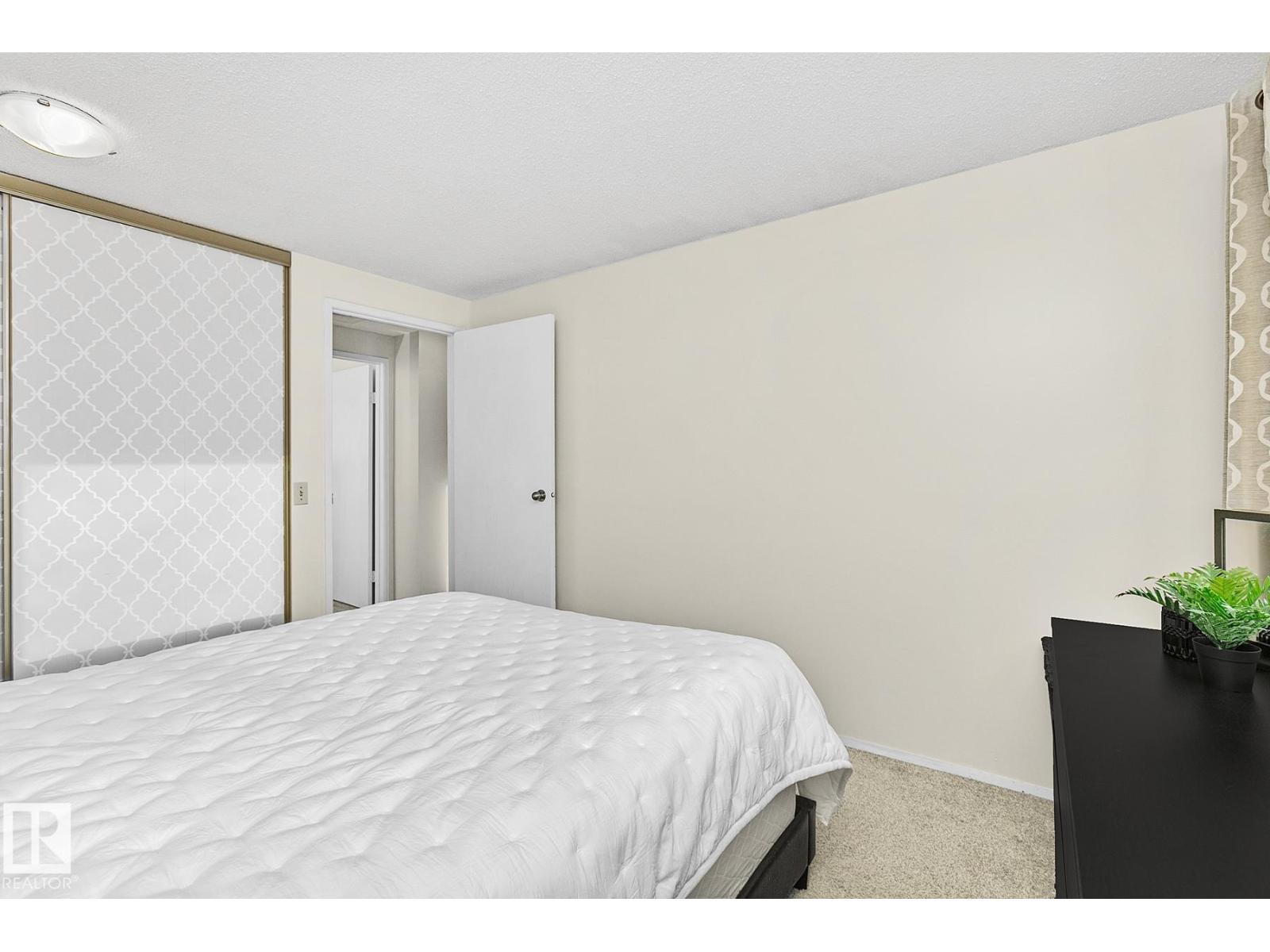 295 VANTAGE LN, Sherwood Park