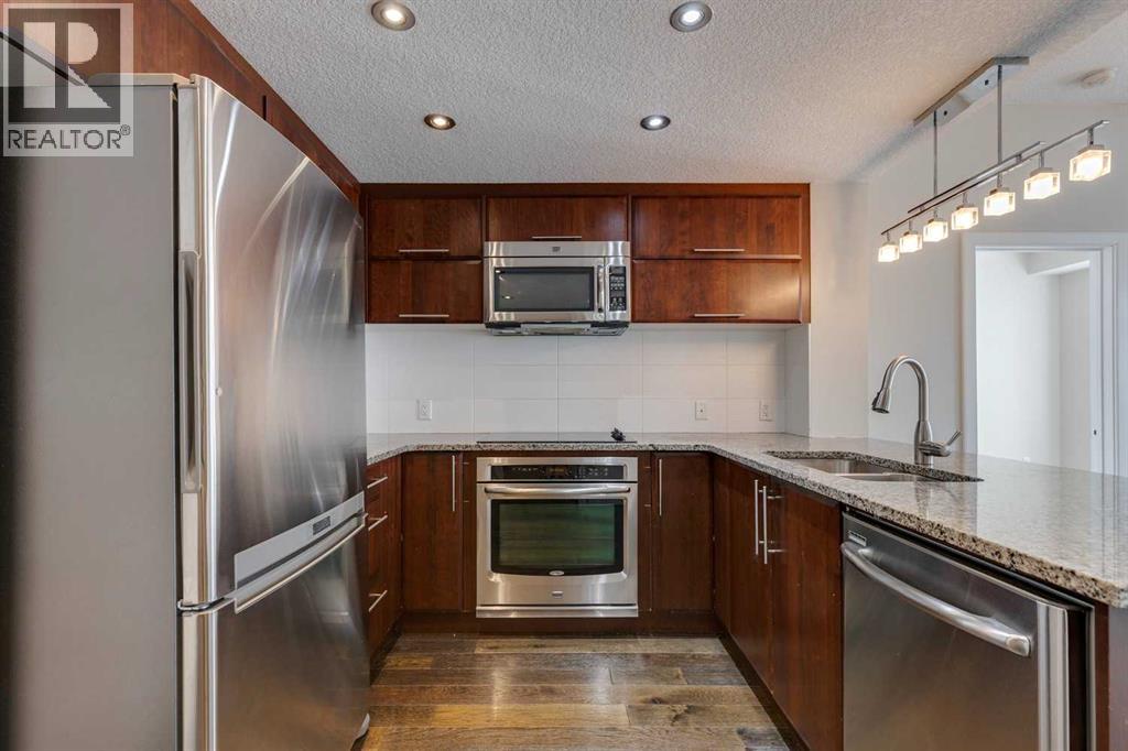 Single Family House for Sale in    Avenue NW Hillhurst Calgary 