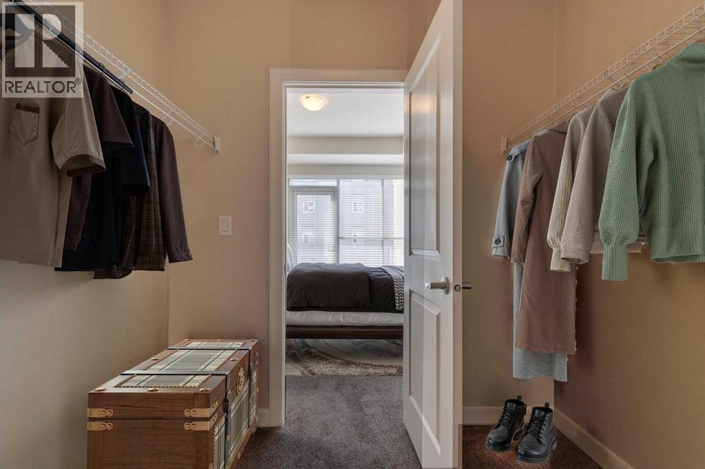 Single Family House for Sale in    Avenue NW Hillhurst Calgary 